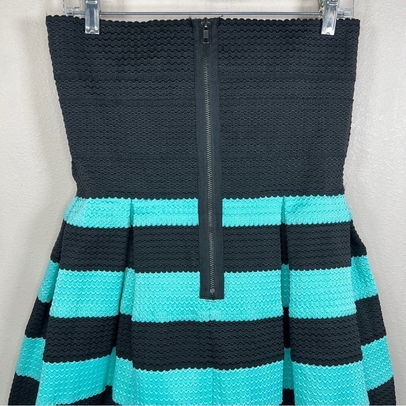 LARGE JUNIORS STRIPED STRAPLESS DRESS BLACK MINT GREEN STRETCH EVENT PARTY - Picture 5 of 8